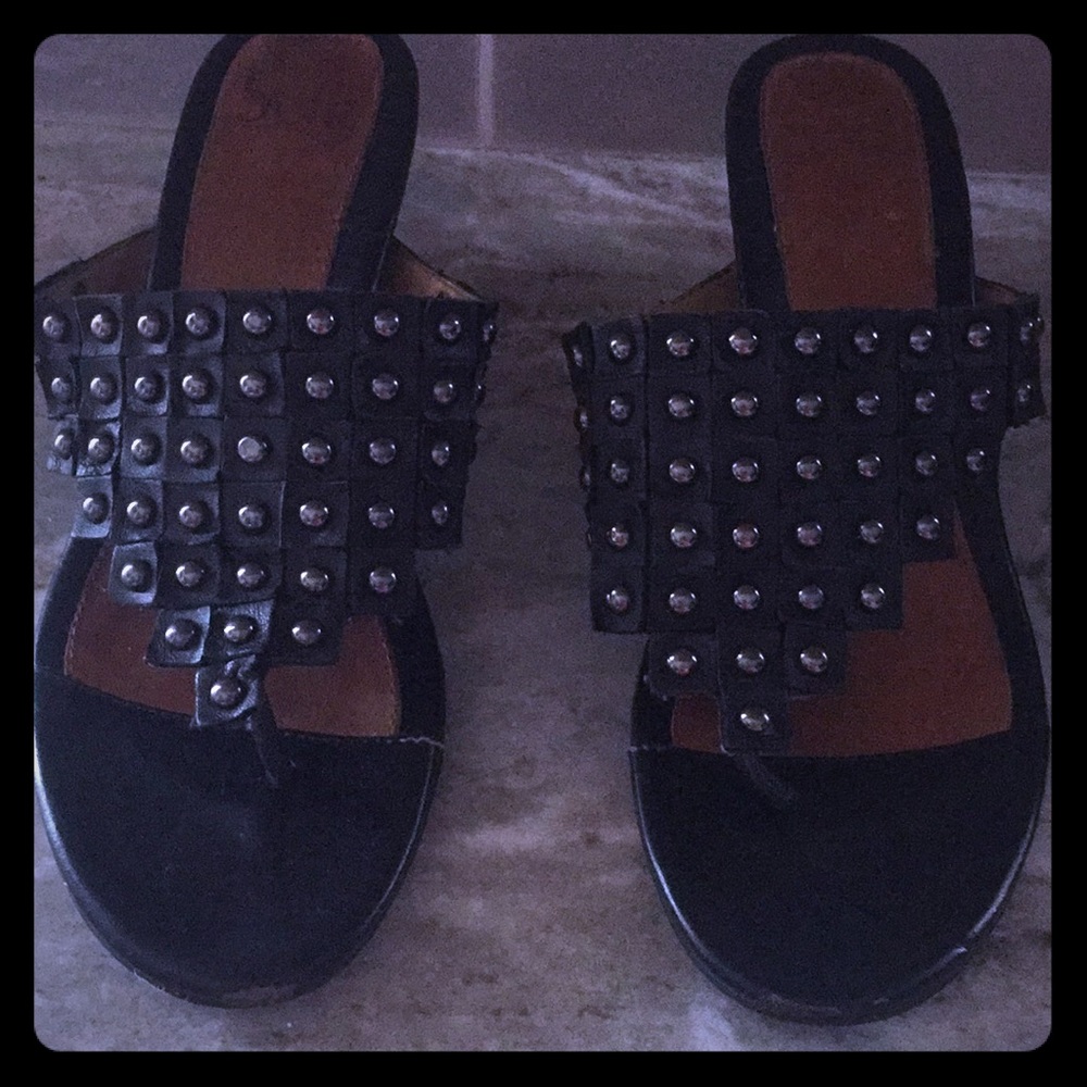 Sofft Black leather, studded sandal